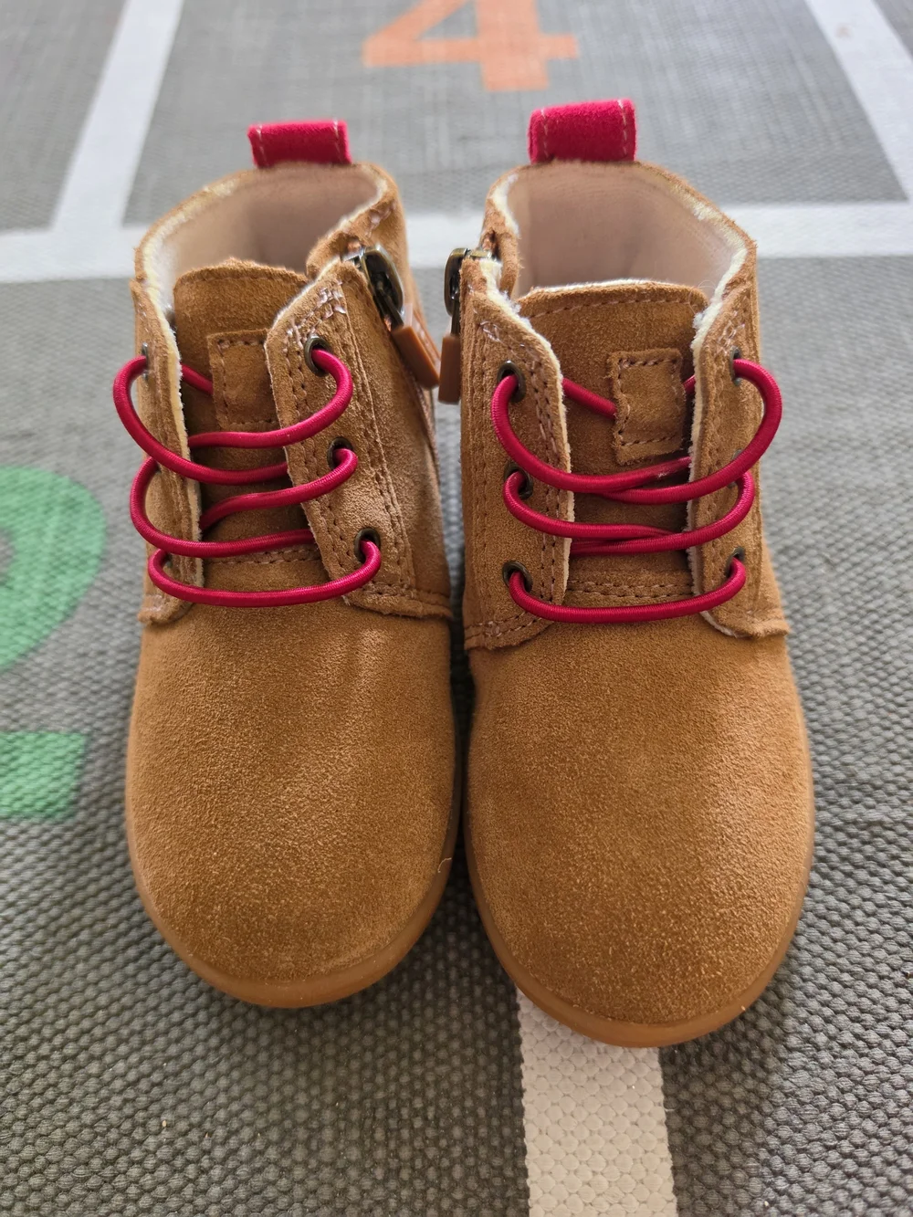 UGG Kids Tan Suede Boots Boy Girl